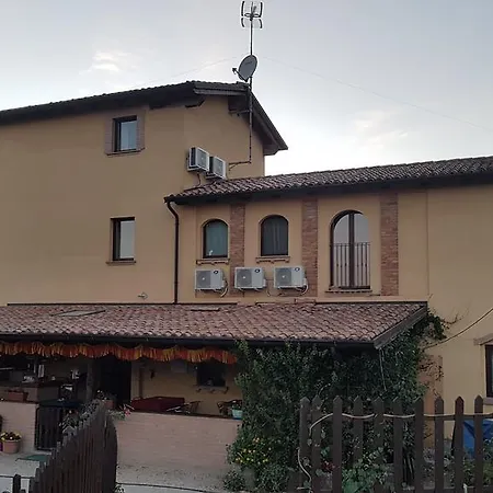 La Dei Cavalieri ゲストハウス *